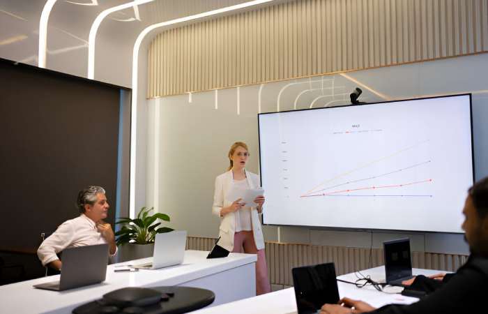 Case Study: How Digital Marketing Reviews Transformed a Struggling Agency