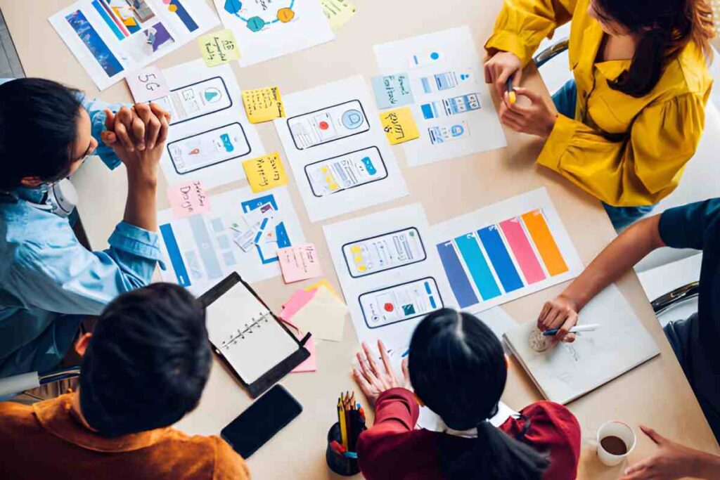 Building Sales with E-commerce Mobile Apps E-commerce Mobile Apps